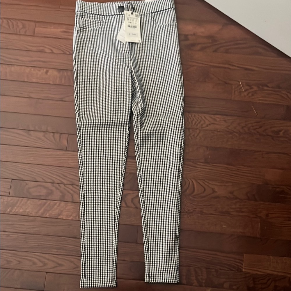 Zara high rise black and white checkered leggings